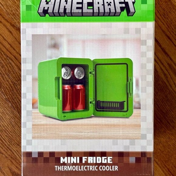 💚 Minecraft Mini Fridge💚 - Picture 2 of 2
